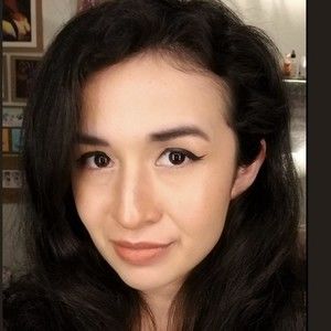 Meet your Posher, Daniela